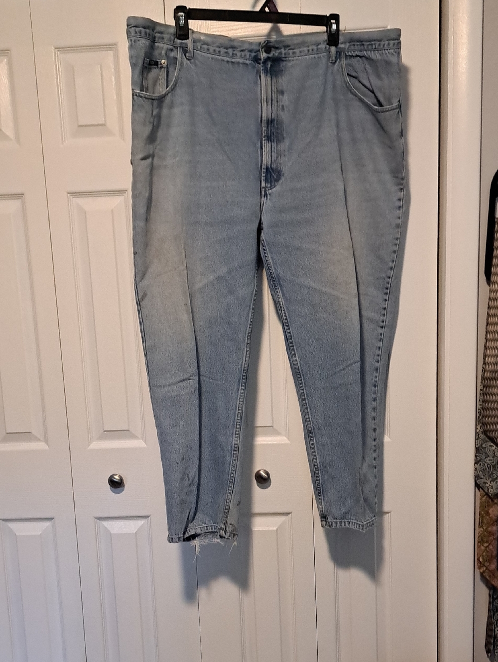 Izod Light Blue Denim Pocket Detail Jeans